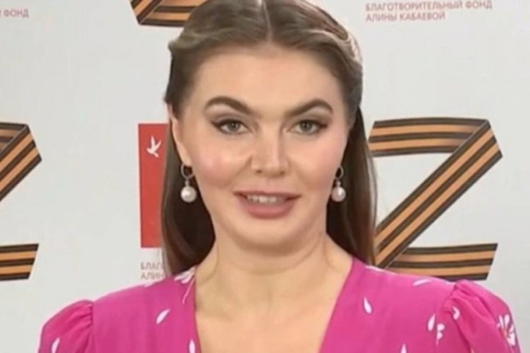 AB'nin yaptırım okları Alina Kabaeva'ya d&ouml;nebilir