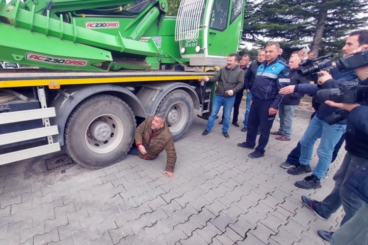 Mezarlıktan ge&ccedil;ecek yol sebebiyle gerginlik yaşandı