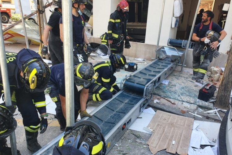 İspanya'da b&uuml;y&uuml;k patlama: 17 yaralı