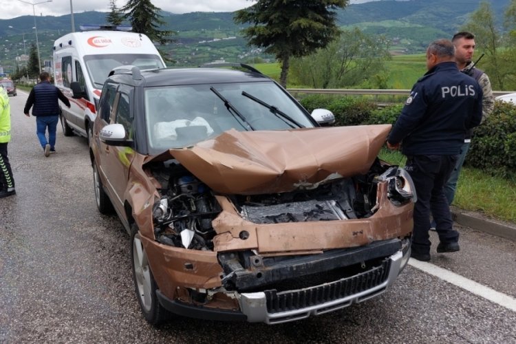 Zincirleme trafik kazası trafiği kilitledi