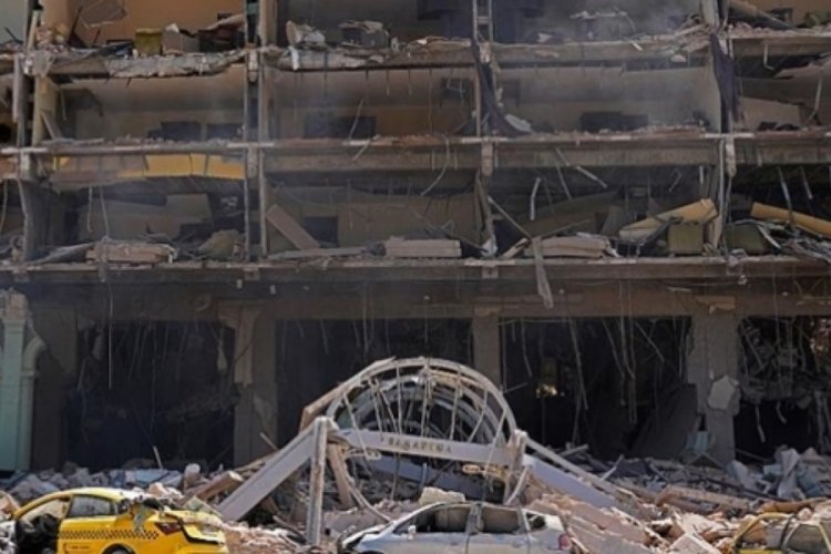 Otel patlamasında &ouml;l&uuml; sayısı 25'e y&uuml;kseldi