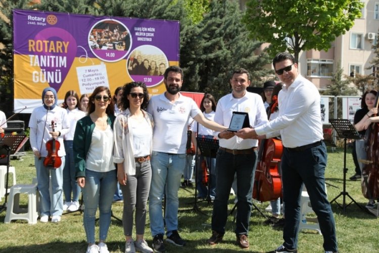 Bursa'daki Rotary Kul&uuml;pleri projelerini anlattı