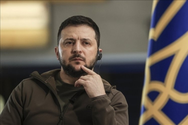 Zelenskiy: Mariupol'e girişi askeri y&ouml;ntemlerle sağlamak imkansız