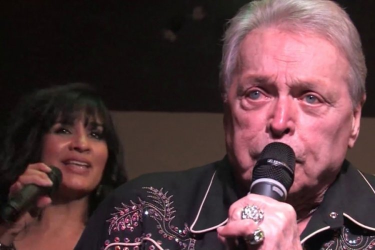 M&uuml;zik efsanesi Mickey Gilley hayatını kaybetti