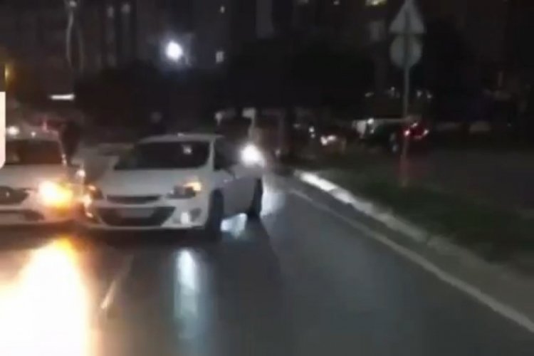İstanbul'da asker konvoyundaki kaza kamerada