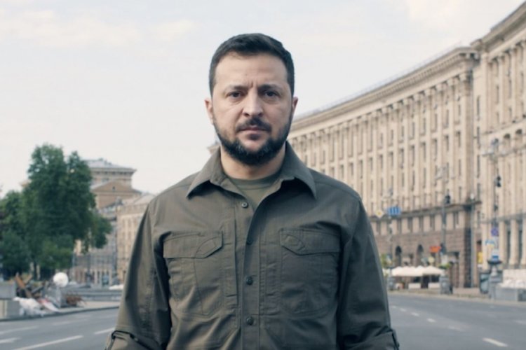 Volodimir Zelenski'den Zafer G&uuml;n&uuml; mesajı