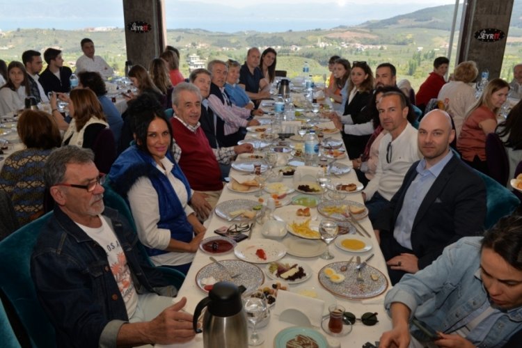 BALKANT&Uuml;RKSİAD annelere unutulmaz bir g&uuml;n yaşattı