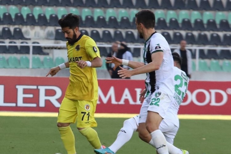 Menemenspor, k&uuml;mede kalma umutlarını zora soktu