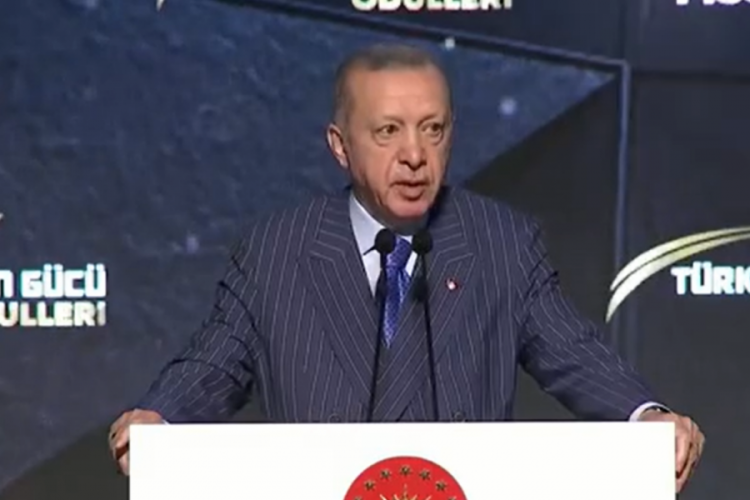 Erdoğan: Suriye'den gelen kardeşlerimize sonuna kadar sahip &ccedil;ıkacağız