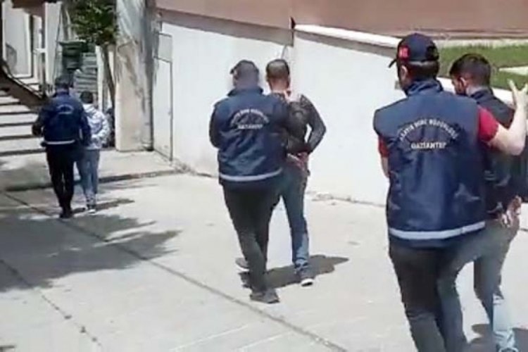 'Polisiz' yalanıyla gasbeden kişiler tutuklandı