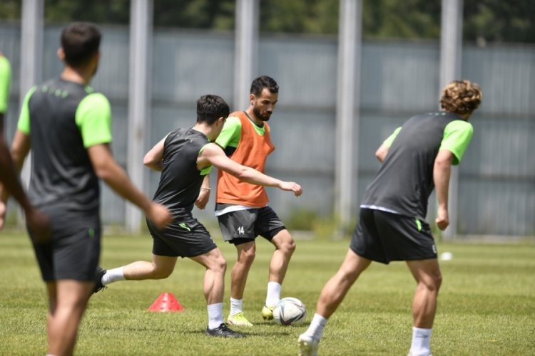 Bursaspor, Bandırmaspor ma&ccedil;ı i&ccedil;in hazırlıklara başladı
