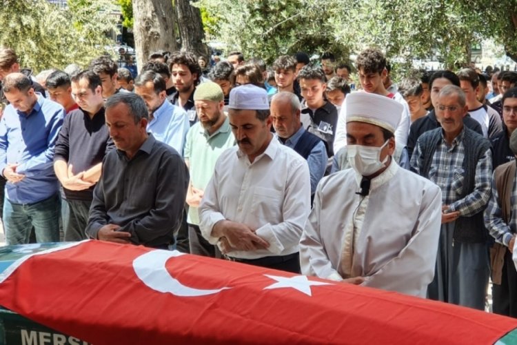 Mersin'de kazada &ouml;len gen&ccedil; m&uuml;zisyen toprağa verildi&nbsp;