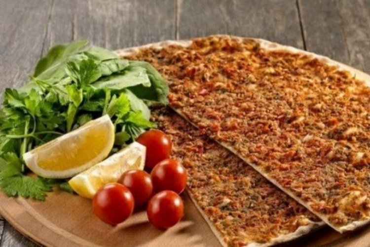 Muğla Bodrum'da lahmacun 195 lira