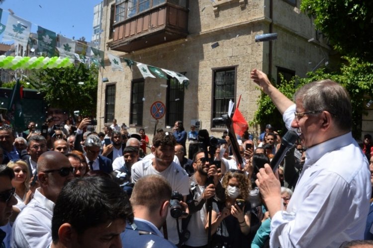 Ahmet Davutoğlu: &Uuml;lkeye barış getireceğiz