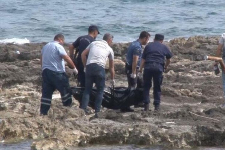 Kuzey İrlanda'da Sinn Fein zaferinden sonra siyasi kriz patlak verdi