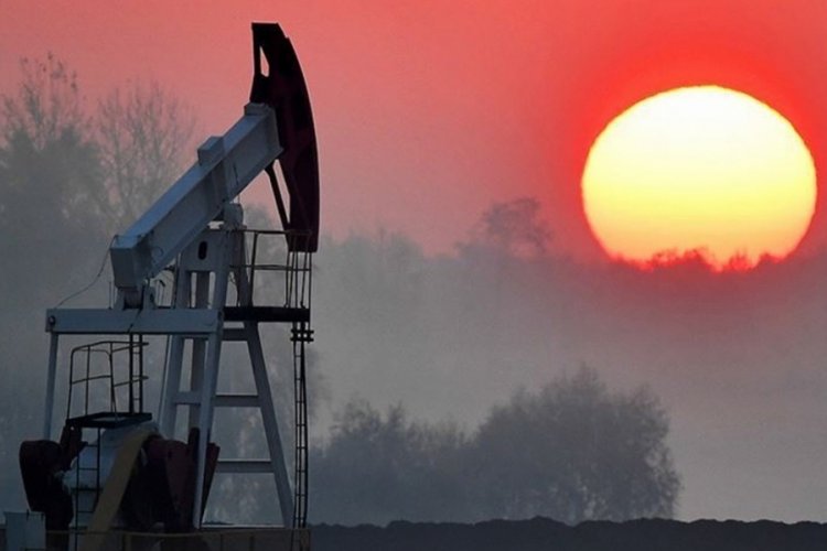 AB'nin 'Rus petrol&uuml;ne yasak' mesaisi