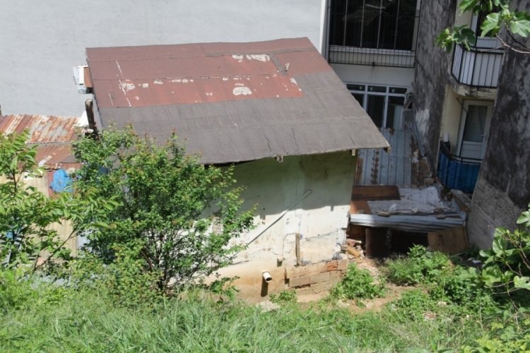 Bursa'nın o sokağında bela 'geliyorum' diyor (&Ouml;ZEL HABER)