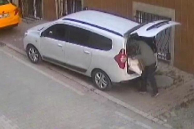 Eve girip kontak anahtarı &ccedil;aldı, aracı soymaya &ccedil;alıştı