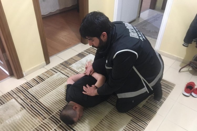 Ankara'da emeklileri dolandıran &ccedil;ete &ccedil;&ouml;kertildi