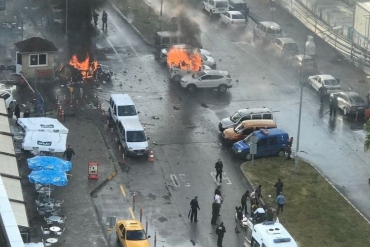 İzmir Adliye saldırısında m&uuml;himmatları temin ettiği &ouml;ne s&uuml;r&uuml;len şahıs  hakim karşısında