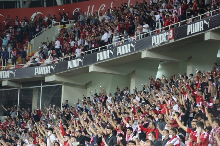 Sivasspor - Alanyaspor ma&ccedil;ı kapalı gişe