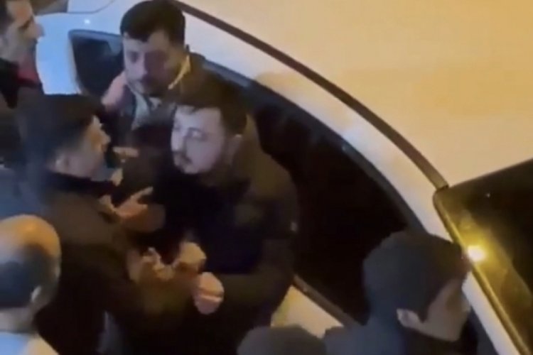 İstanbul'da bek&ccedil;ilerle mahalleli arasında arbede