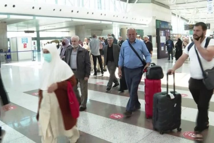 İlk umre kafilesi yola &ccedil;ıktı