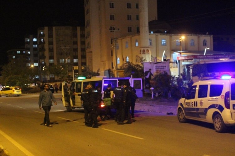 Motosiklet kazasında dehşet: 1 &ouml;l&uuml;, 1 ağır yaralı
