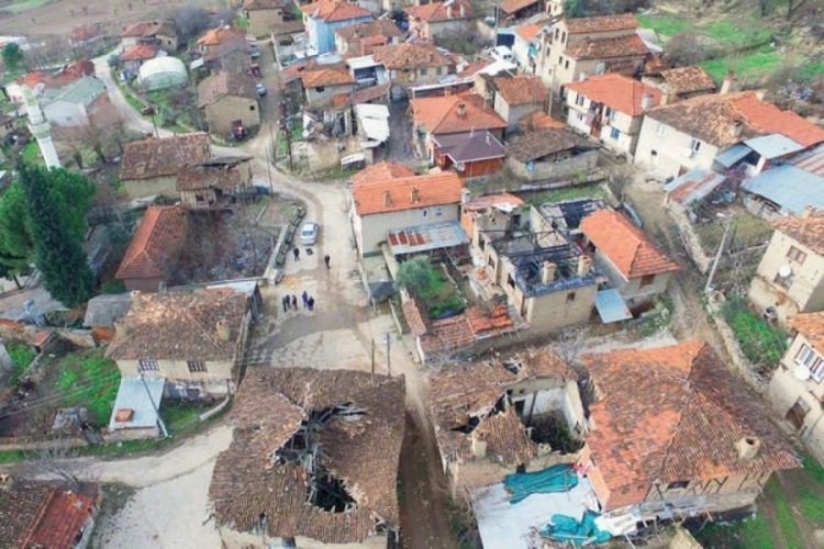 Bursa'da sit alanı i&ccedil;indeki k&ouml;y&uuml; turizme mi a&ccedil;acaklar? (&Ouml;ZEL HABER)