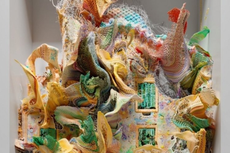 Refik Anadol'un "Casa Batllo" eseri a&ccedil;ık artırmada 1,38 milyon dolara satıldı