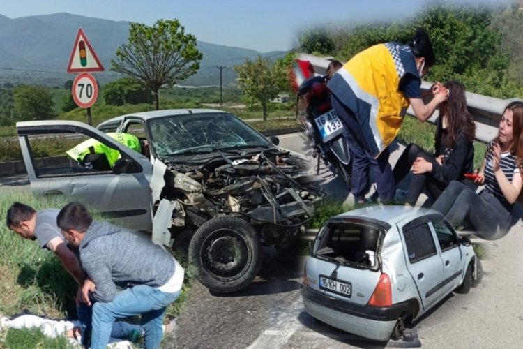Bursa'da feci kaza! Yola savruldular