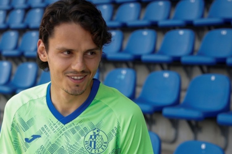 Enes &Uuml;nal: Bursaspor sadece benim ya da Bursalılar i&ccedil;in değil, T&uuml;rk futbolu i&ccedil;in &ouml;nemli