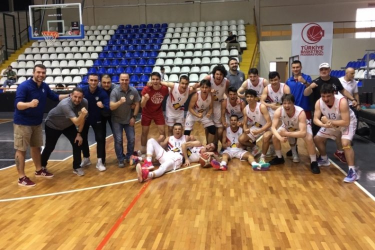 Finalspor'un gen&ccedil;leri T&uuml;rkiye'nin en iyi 8 takımı arasında