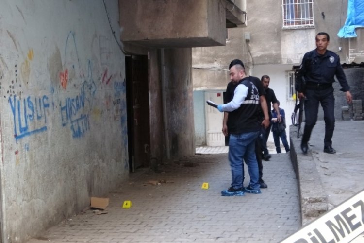 İki grup arasında silahlı kavga: 1 &ouml;l&uuml;, 1 yaralı