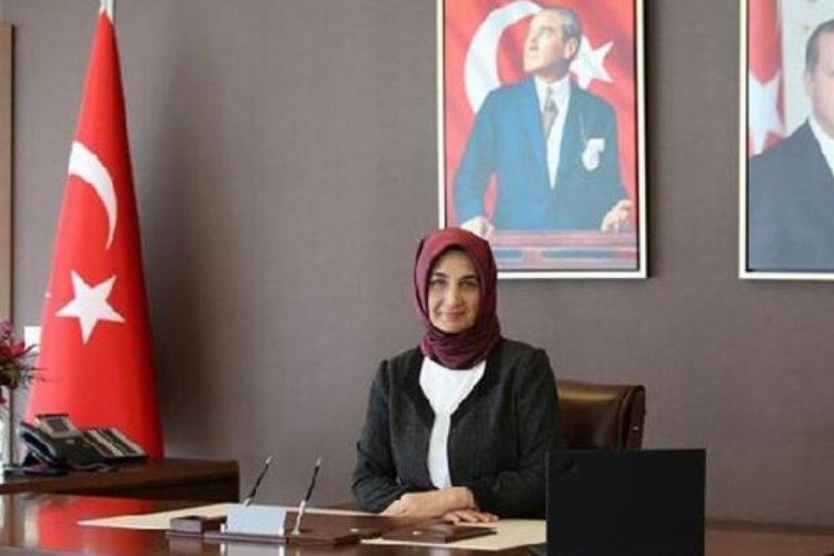 Afyonkarahisar'ın ilk kadın valisi K&uuml;bra Yiğitbaşı oldu
