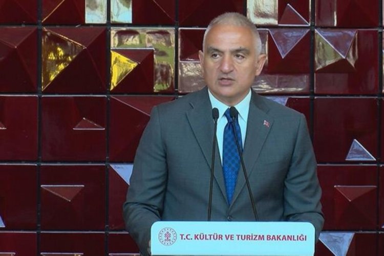 Bakan Nuri Ersoy: Sokak ve meydanlar sahneye d&ouml;n&uuml;şecek
