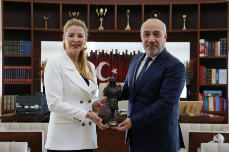 Başkan &Ccedil;evikel: Kalkınmanın anahtarı kadınlar ve gen&ccedil;lerdir