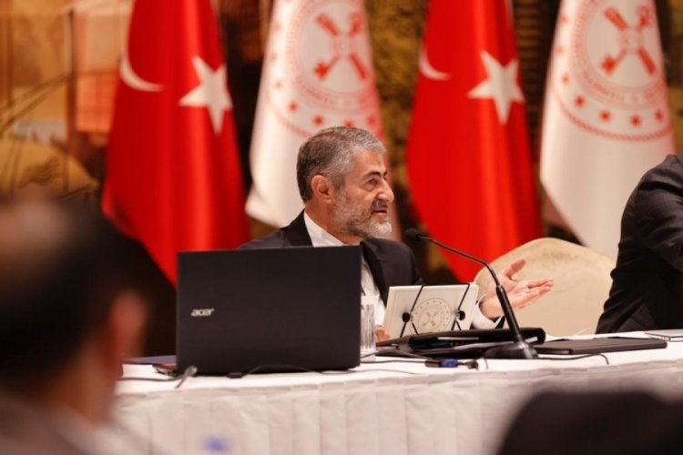 Bakan Nebati: Fiyat dalgalanmalarının &ouml;n&uuml;ne ge&ccedil;eceğiz