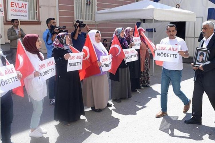 Diyarbakır'daki evlat n&ouml;betinde aile sayısı 288'e y&uuml;kseldi