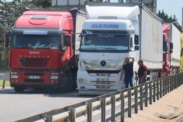 İstanbul Erenk&ouml;y'de g&uuml;mr&uuml;kte yoğunluk