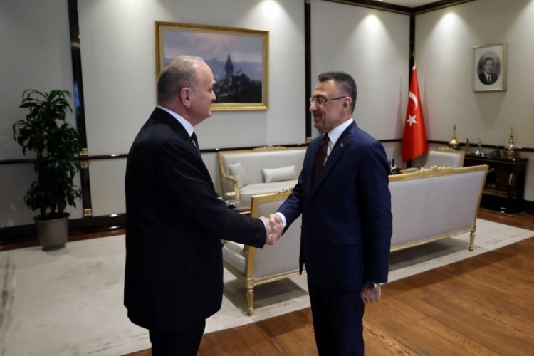 Faruk &Ouml;zl&uuml;, Fuat Oktay ile projeler hakkında g&ouml;r&uuml;şt&uuml;