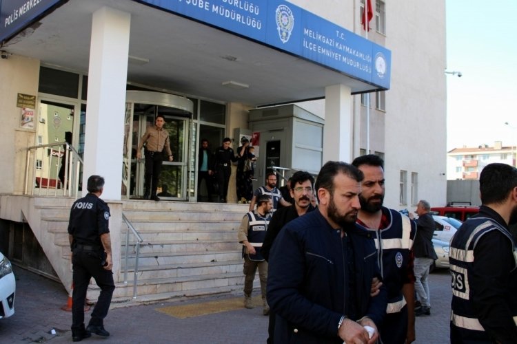 &Ccedil;eşitli su&ccedil;lardan hapis cezası ile aranan 8 kişi yakalandı
