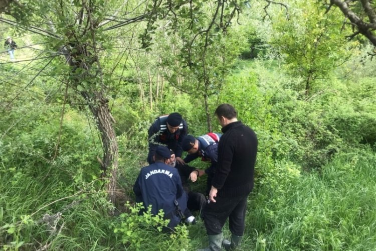 Kayıp yaşlı adamı jandarma buldu