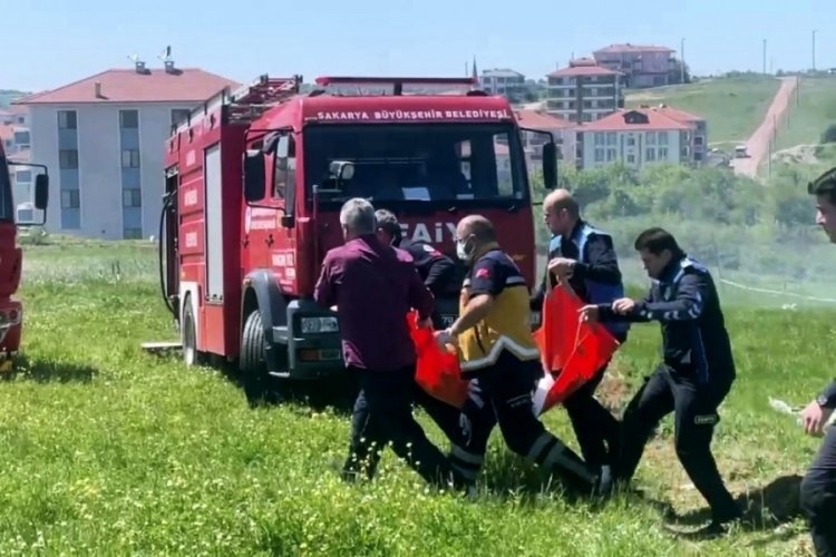 Alevlerin arasında kalarak ağır yaralanan şahıs yaşam savaşını kaybetti