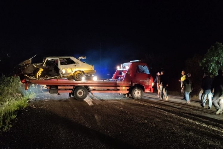 Bursa'da takla atan ara&ccedil;tan fırladılar: 2 ağır yaralı