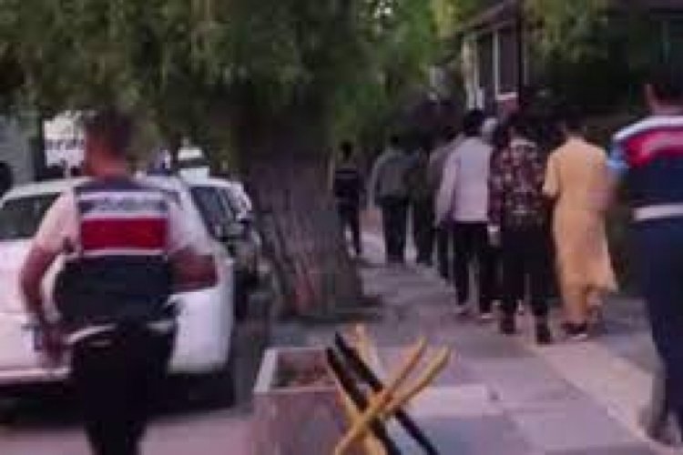 Başkentte 15 yabancı uyruklu d&uuml;zensiz g&ouml;&ccedil;men yakalandı