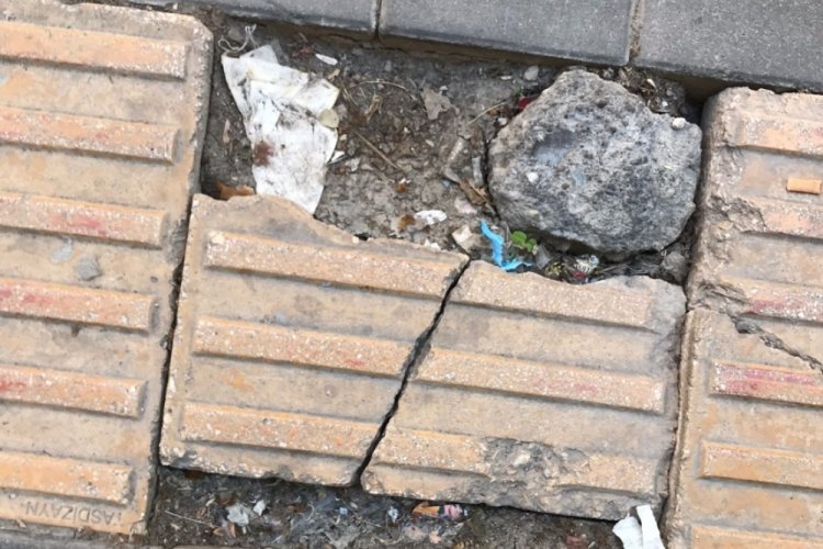 Sarı &ccedil;izgiler s&uuml;s değil! Engellilere 'engel' olmayın (&Ouml;ZEL HABER)