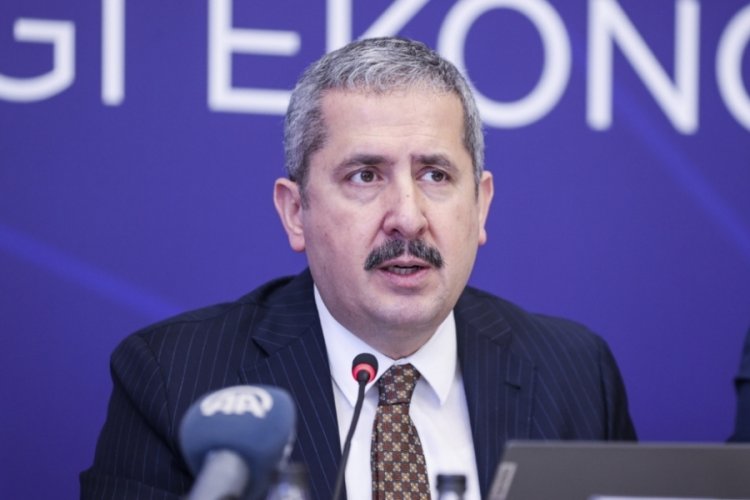 Hazine ve Maliye Bakan Yardımcısından "s&uuml;rd&uuml;r&uuml;lebilir b&uuml;y&uuml;me" vurgusu