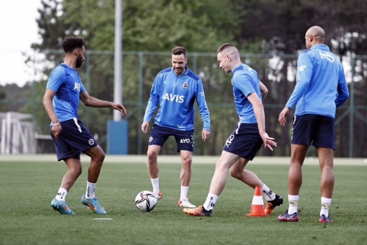Fenerbah&ccedil;e, Karag&uuml;mr&uuml;k'&uuml; konuk edecek