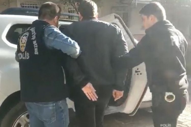 Sahte polis ve basın kartıyla dolandırıcılık yapan &ccedil;ete &ccedil;&ouml;kertildi